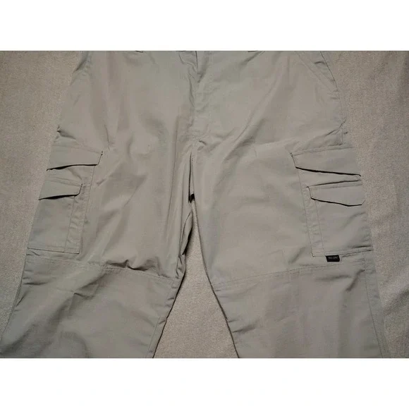 Tru SPEC Pants Mens 42x32 Beige Cargo Straight Leg Rigid Work Flap Pockets - Picture 2 of 9